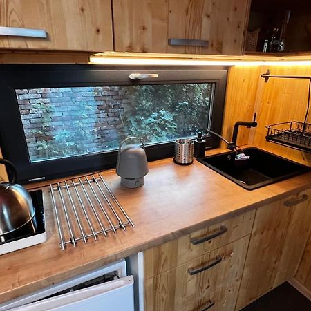 Tiny House Baraczek Brno-Jundrov, Ulice Veslarska Apartment Bagian luar foto